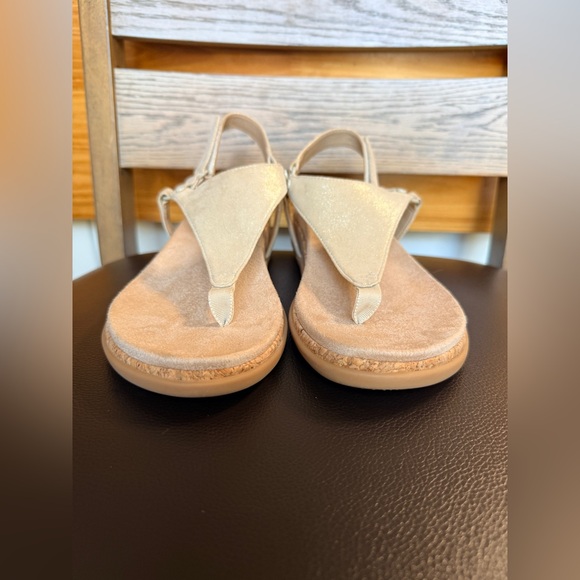 Vionic Kirra II Wedge Sandal size 8 - Picture 3 of 10